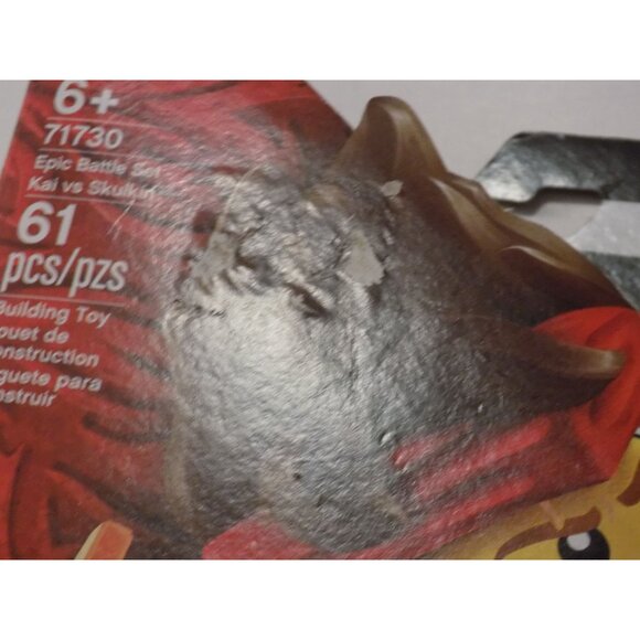 LEGO NINJAGO Epic Battle Set – Kai vs. Skulkin Building Kit  71730 - Slight Tear - Picture 4 of 5